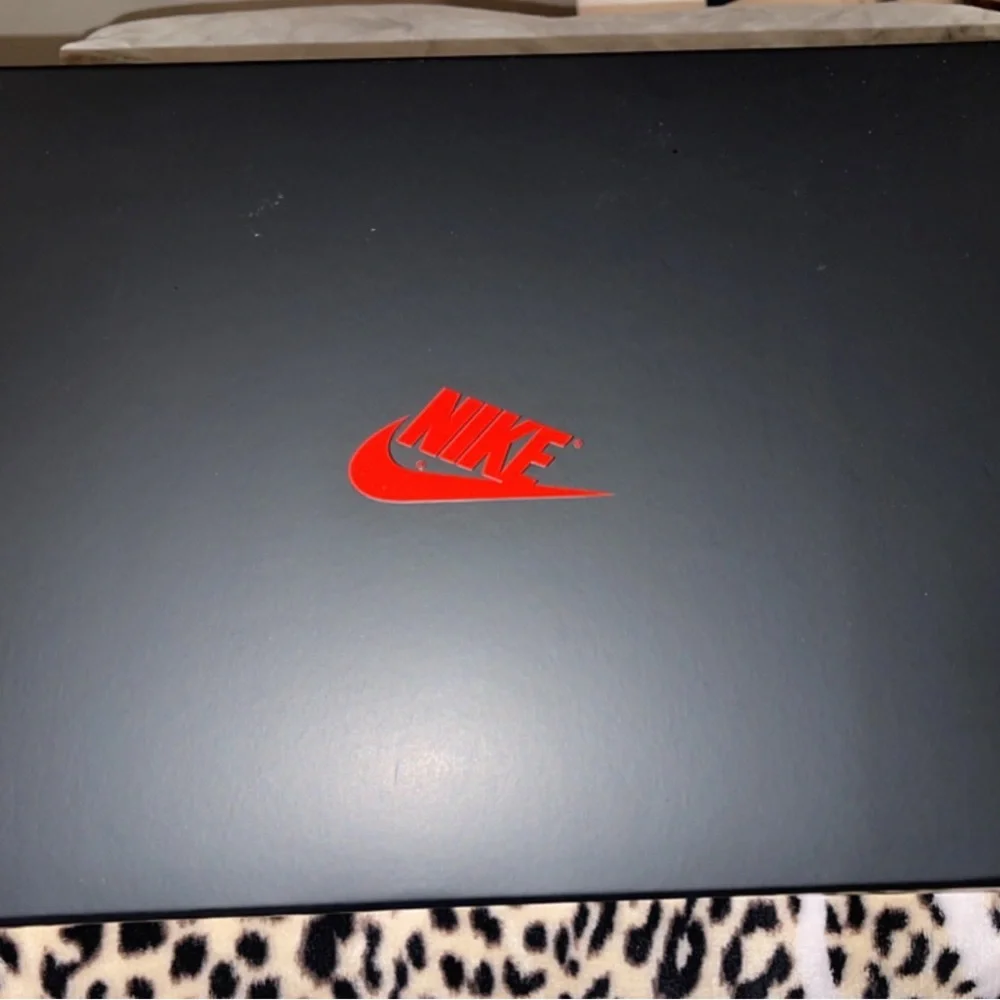 Nike Air Jordan 1 low - Picture 9 of 11